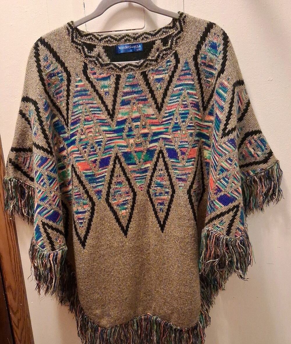 Wonderlust LA bohemian-style geometric fringe poncho sweater L/XL
